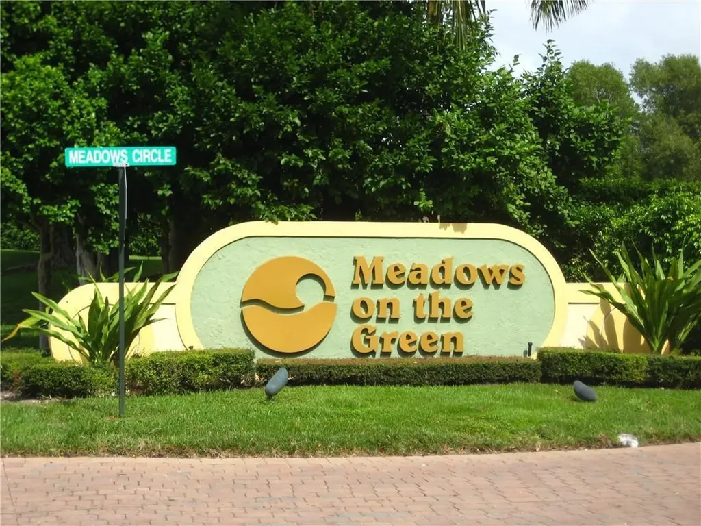 401 Meadows Circle Boynton Beach FL 33436
