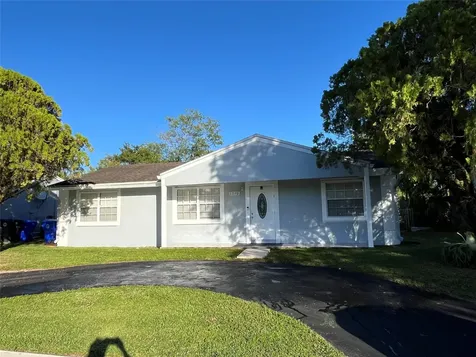 1240 SW 73rd Avenue North Lauderdale FL 33068