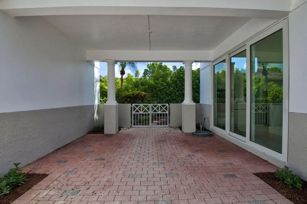 4007 NW 58th Place Boca Raton FL 33496