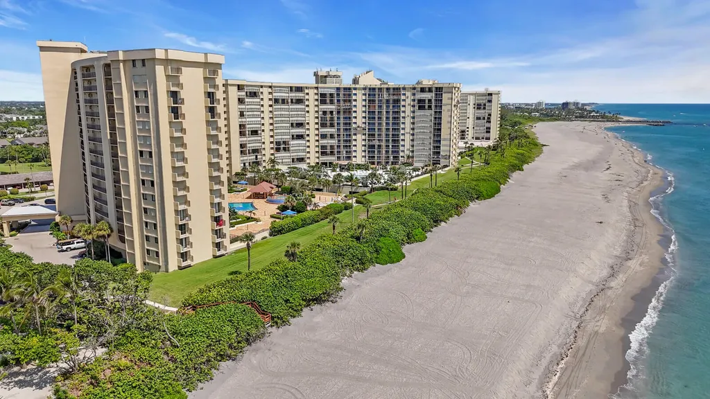 100 Ocean Trail Way Jupiter FL 33477