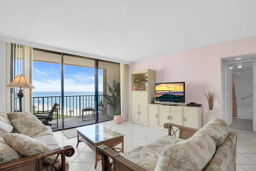 100 Ocean Trail Way Jupiter FL 33477