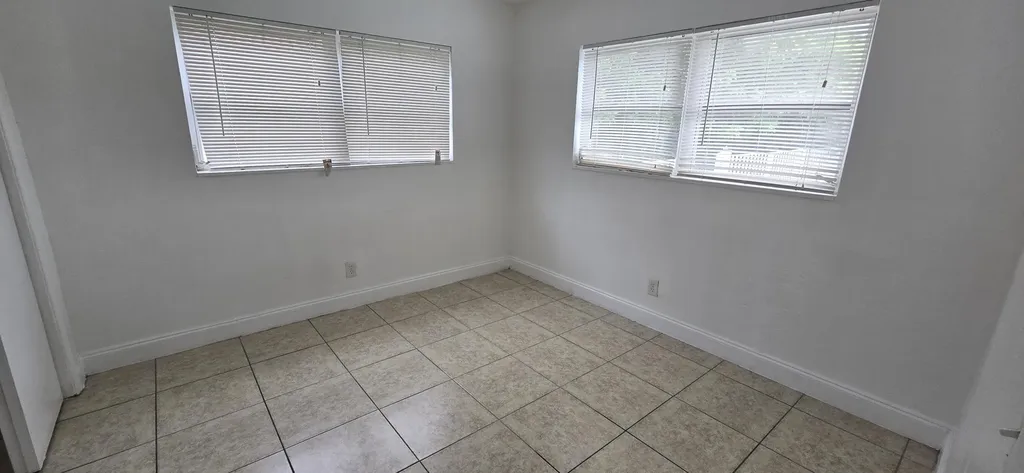 4011 Woodside Drive Coral Springs FL 33065