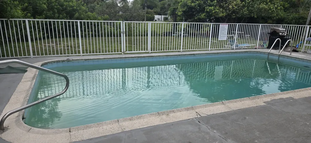 4011 Woodside Drive Coral Springs FL 33065
