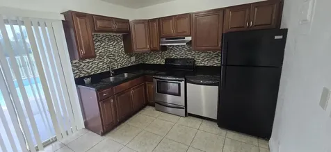 4011 Woodside Drive Coral Springs FL 33065