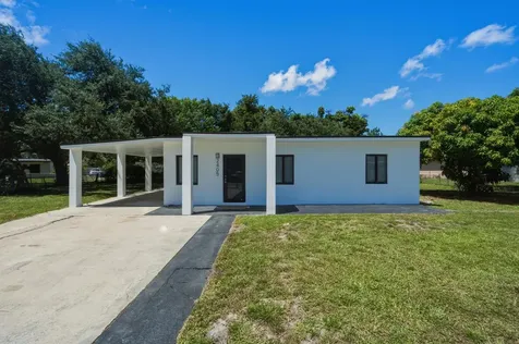 2405 NW 159th Road Miami Gardens FL 33054