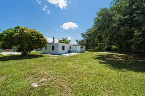 2405 NW 159th Road Miami Gardens FL 33054