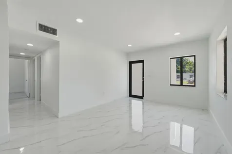 2405 NW 159th Road Miami Gardens FL 33054