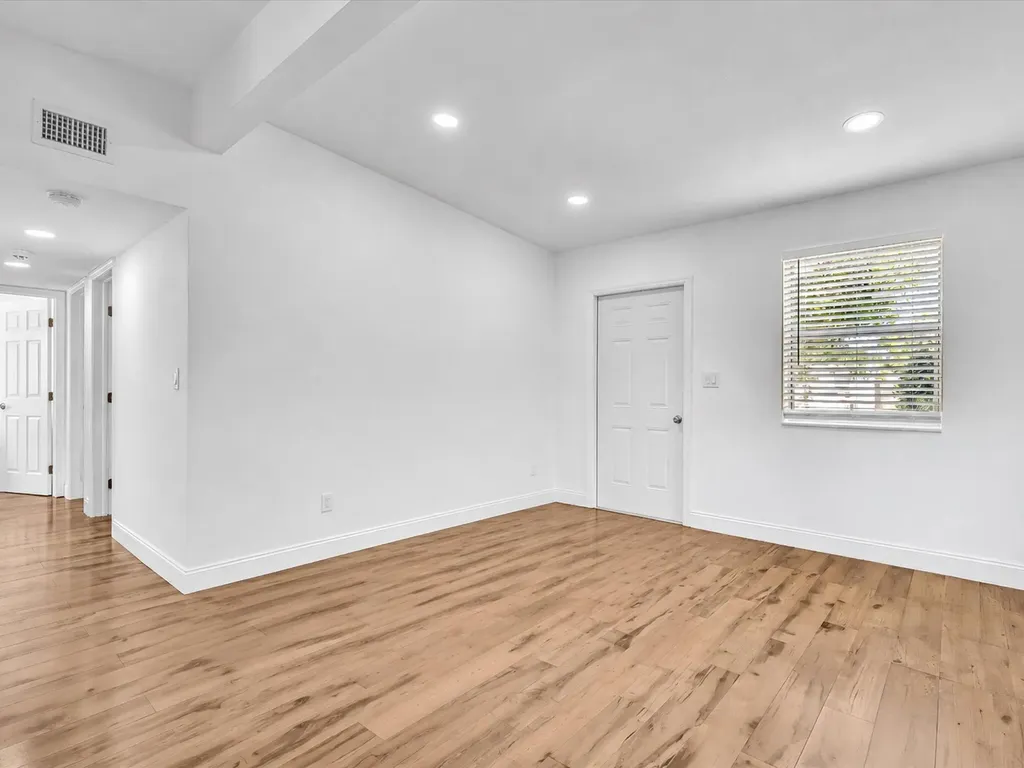 5232 NE 19th Avenue Pompano Beach FL 33064