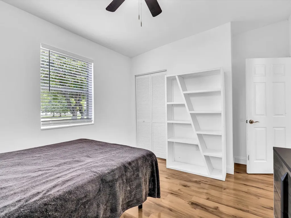 5232 NE 19th Avenue Pompano Beach FL 33064