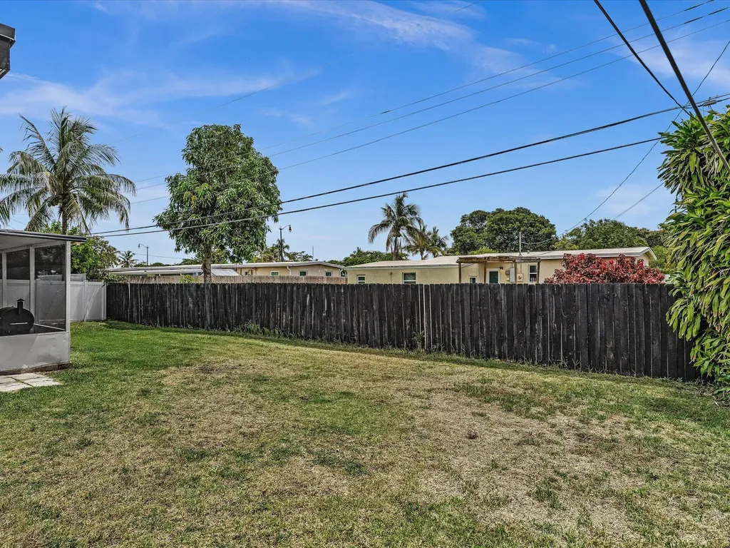 5232 NE 19th Avenue Pompano Beach FL 33064