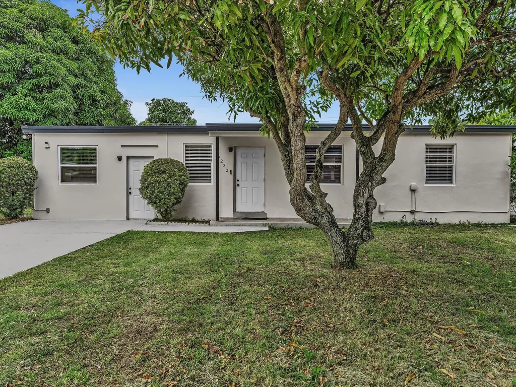 5232 NE 19th Avenue Pompano Beach FL 33064