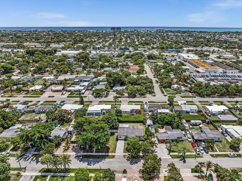 5232 NE 19th Avenue Pompano Beach FL 33064