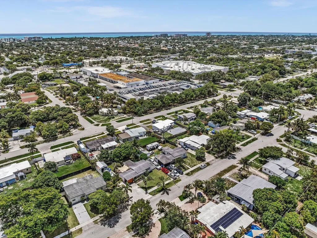 5232 NE 19th Avenue Pompano Beach FL 33064