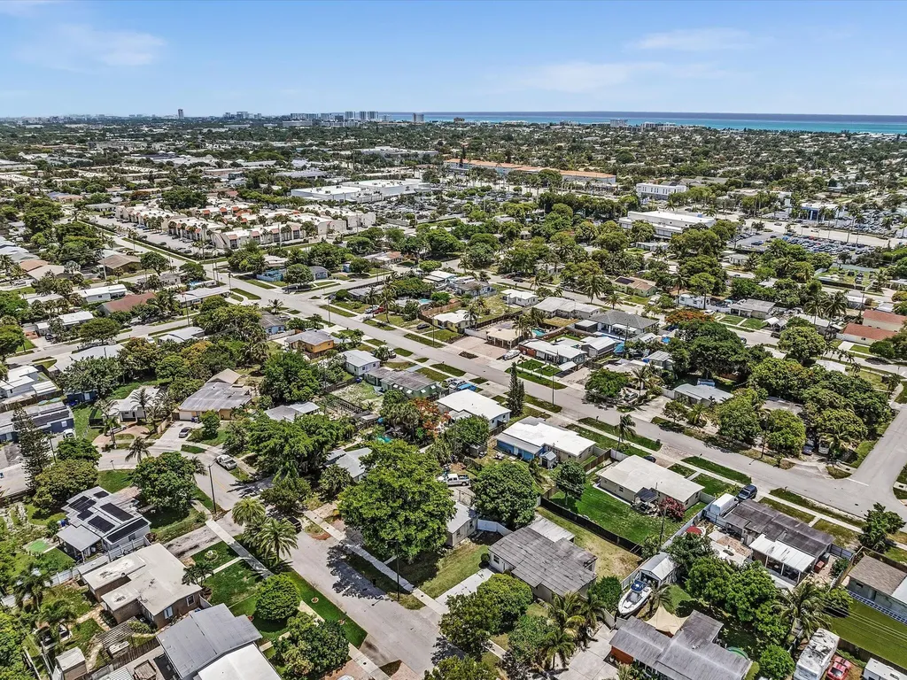 5232 NE 19th Avenue Pompano Beach FL 33064