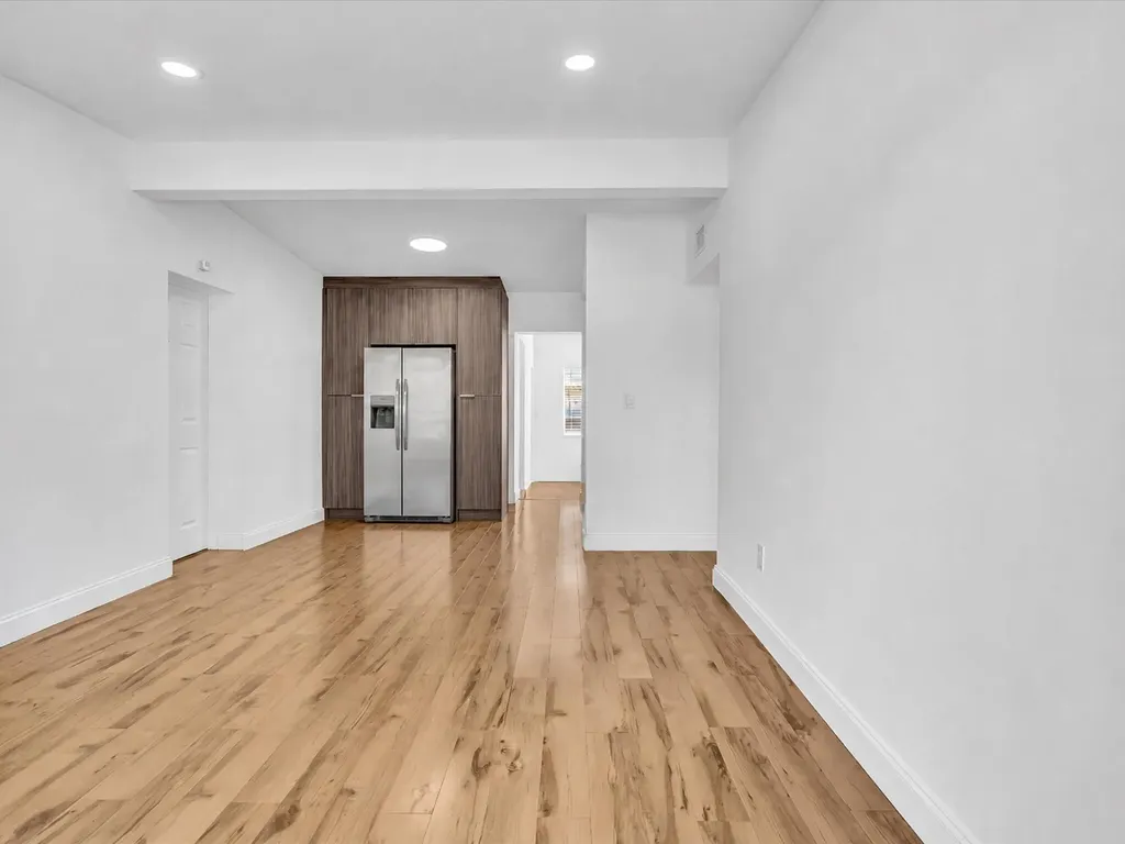 5232 NE 19th Avenue Pompano Beach FL 33064