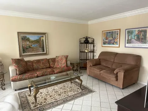 154 Windsor G West Palm Beach FL 33417