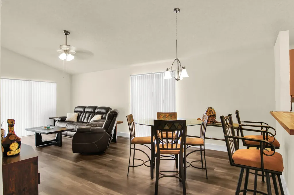 4692 Lakeside Circle West Palm Beach FL 33417