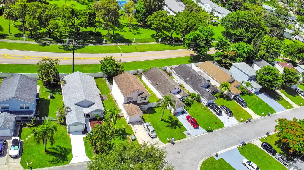 4692 Lakeside Circle West Palm Beach FL 33417