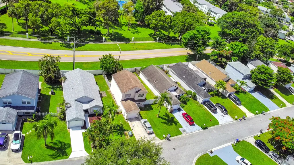 4692 Lakeside Circle West Palm Beach FL 33417