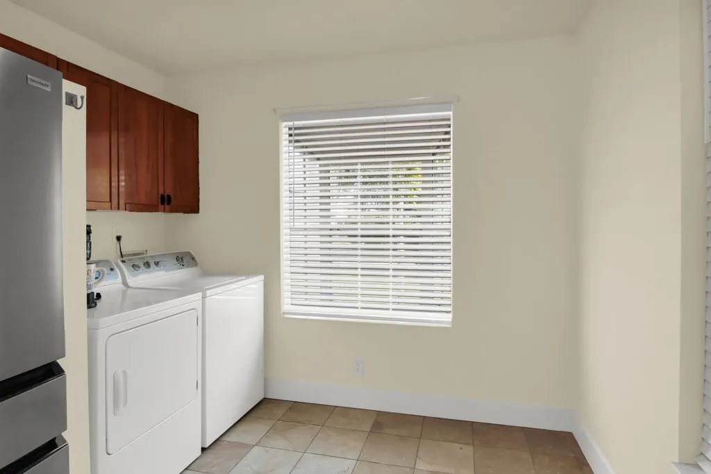 4692 Lakeside Circle West Palm Beach FL 33417