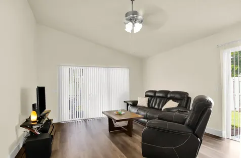 4692 Lakeside Circle West Palm Beach FL 33417