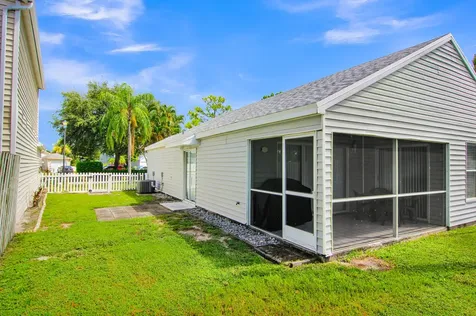 4692 Lakeside Circle West Palm Beach FL 33417