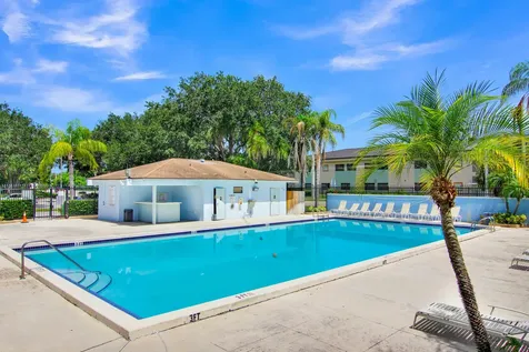 4692 Lakeside Circle West Palm Beach FL 33417