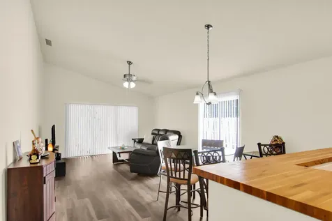 4692 Lakeside Circle West Palm Beach FL 33417