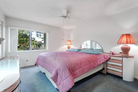141 Lake Pine Circle Greenacres FL 33463