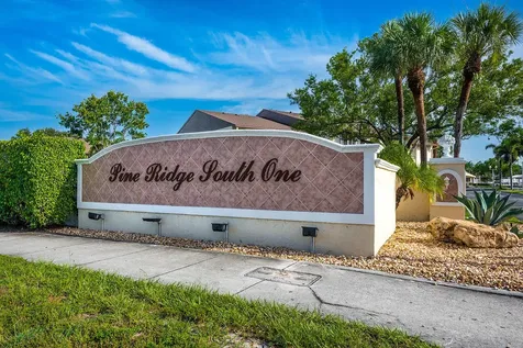 141 Lake Pine Circle Greenacres FL 33463
