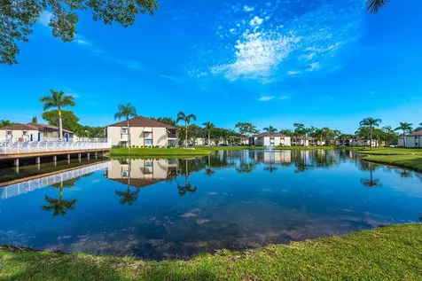 141 Lake Pine Circle Greenacres FL 33463