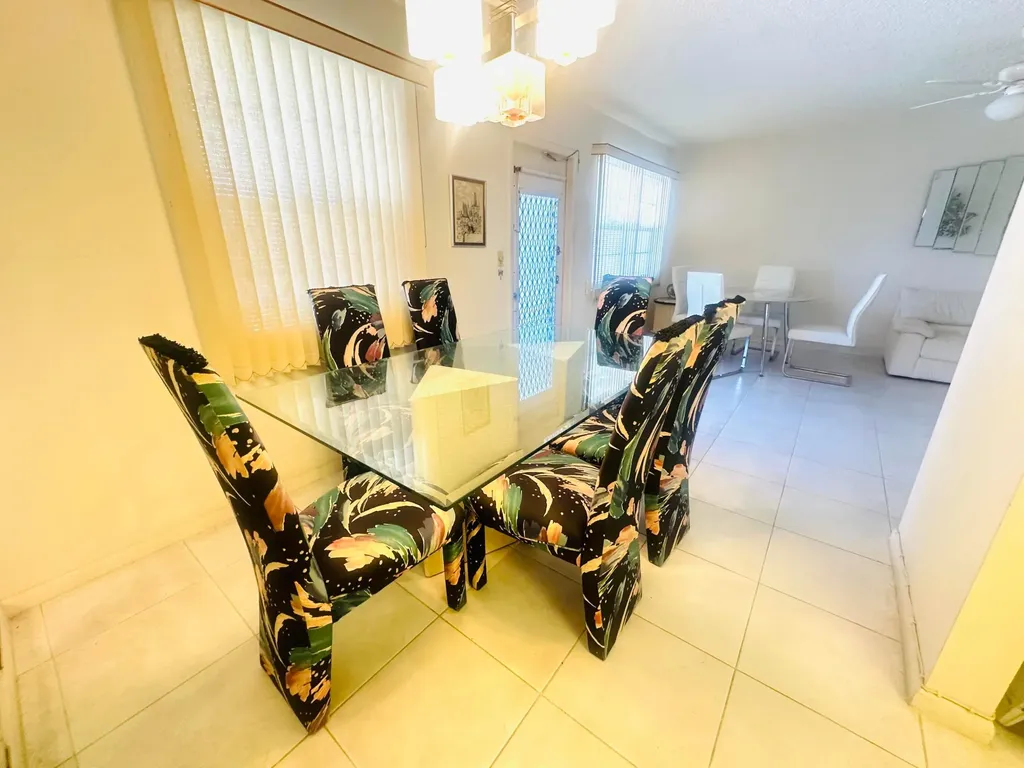 2017 Farnham N Deerfield Beach FL 33442