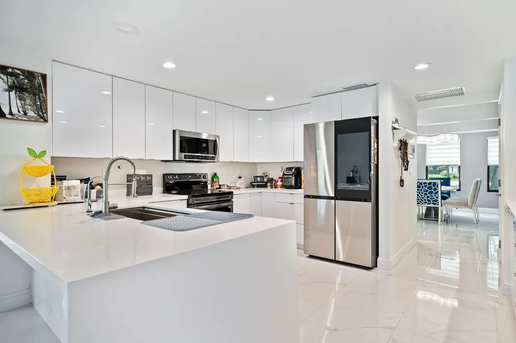 10641 SW 37th Place Davie FL 33328