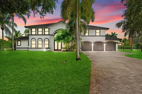 10641 SW 37th Place Davie FL 33328