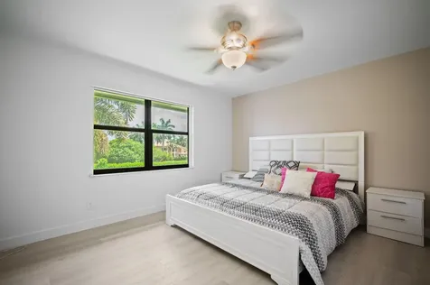 10641 SW 37th Place Davie FL 33328