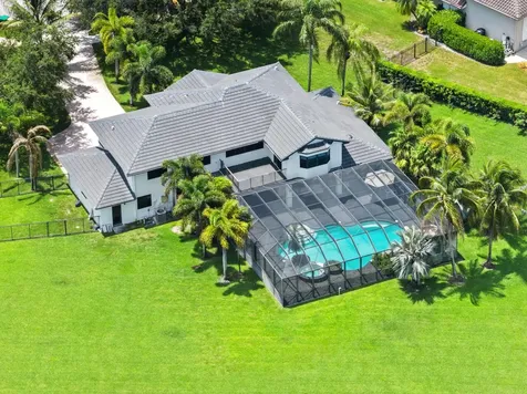 10641 SW 37th Place Davie FL 33328
