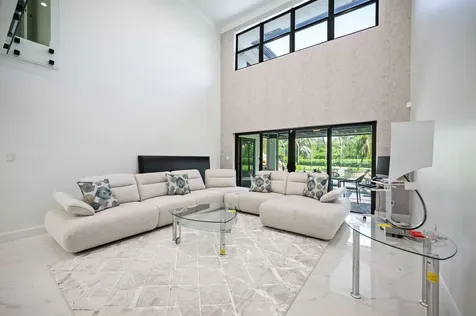 10641 SW 37th Place Davie FL 33328