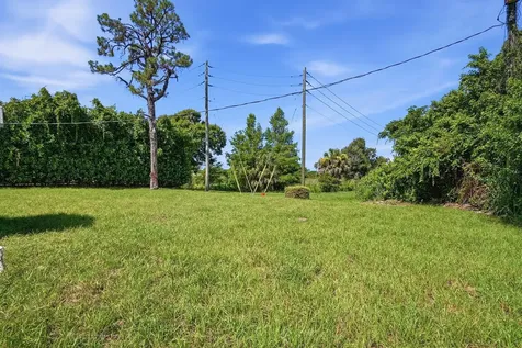 5926 SE Inez Avenue Stuart FL 34997