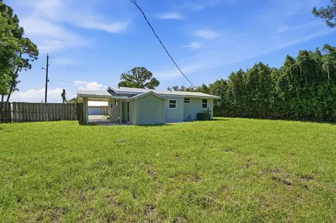 5926 SE Inez Avenue Stuart FL 34997