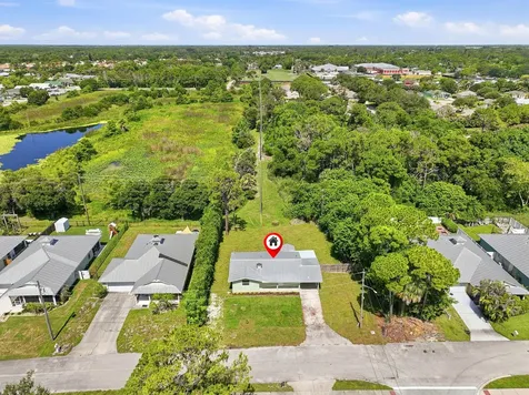 5926 SE Inez Avenue Stuart FL 34997
