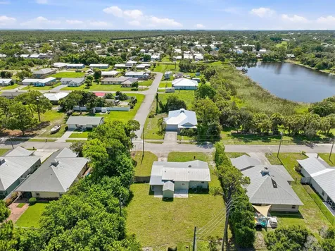 5926 SE Inez Avenue Stuart FL 34997