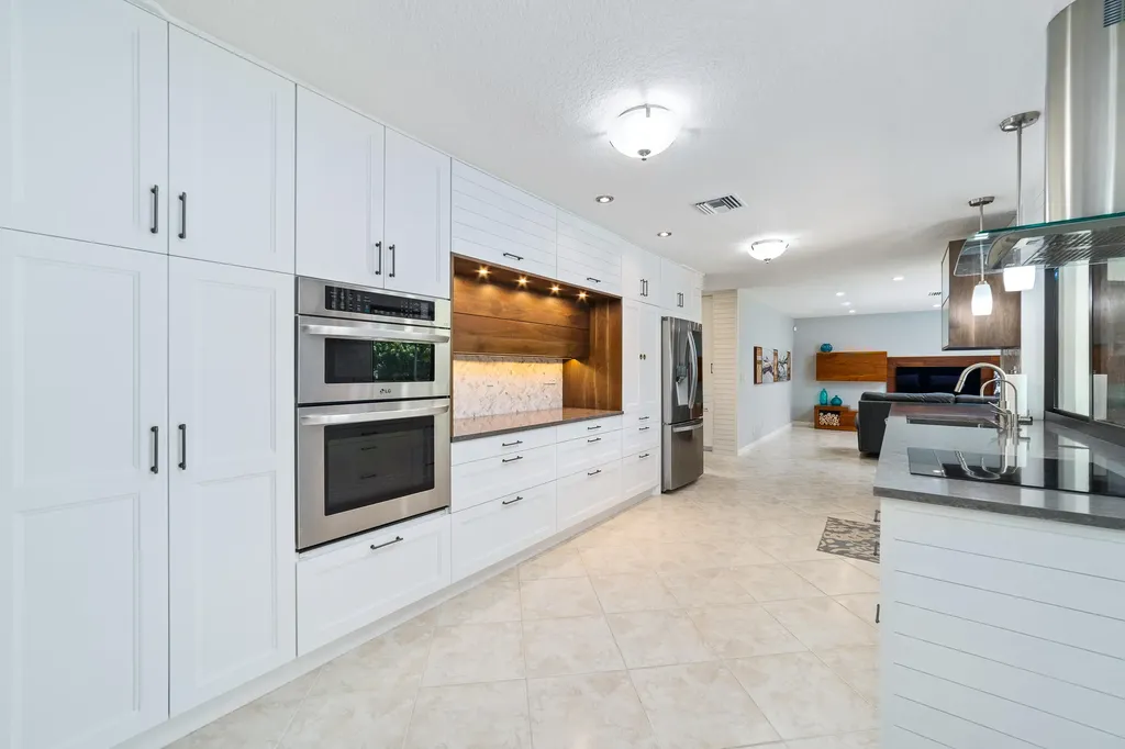 9235 NW 1st Street Coral Springs FL 33071