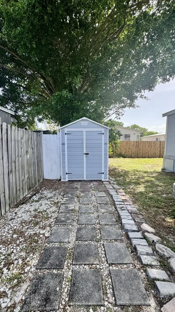 23039 Watergate Circle Boca Raton FL 33428
