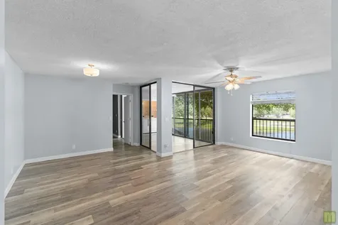 2570 Carambola Circle N Coconut Creek FL 33066
