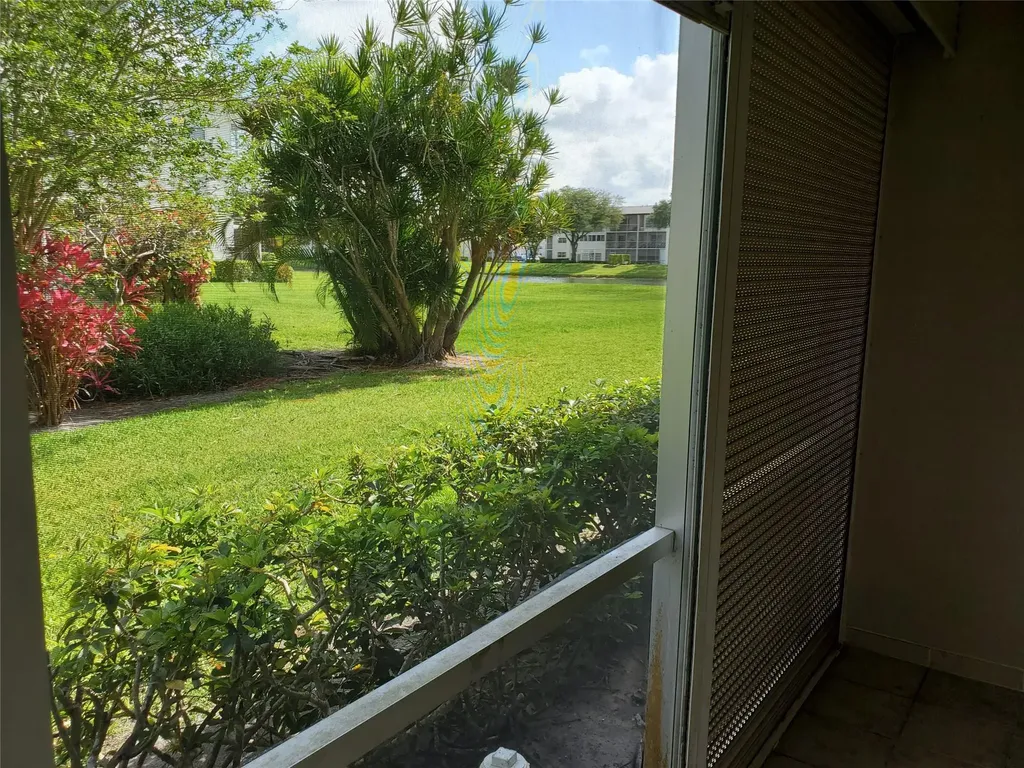 87 Fanshaw C Boca Raton FL 33434