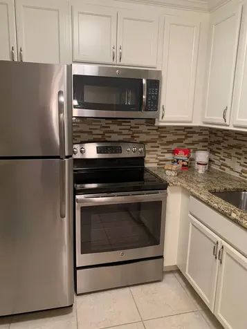 87 Fanshaw C Boca Raton FL 33434