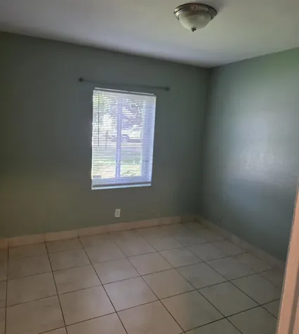 313 SW 80th Avenue North Lauderdale FL 33068