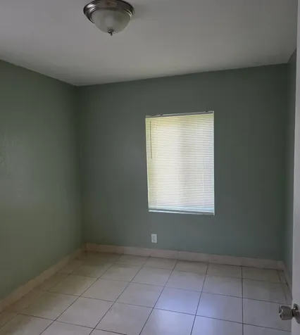 313 SW 80th Avenue North Lauderdale FL 33068