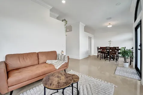 541 SW 178th Way N Pembroke Pines FL 33029