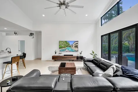 541 SW 178th Way N Pembroke Pines FL 33029
